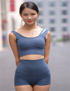 《国产呦交小蛭女精品视频》