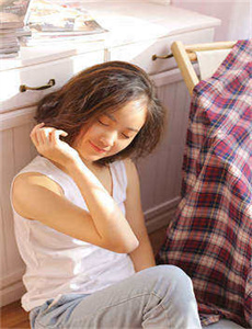 《欧美女性外阴图片》