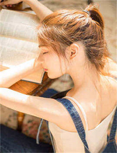 《局长玩漂亮人妻》